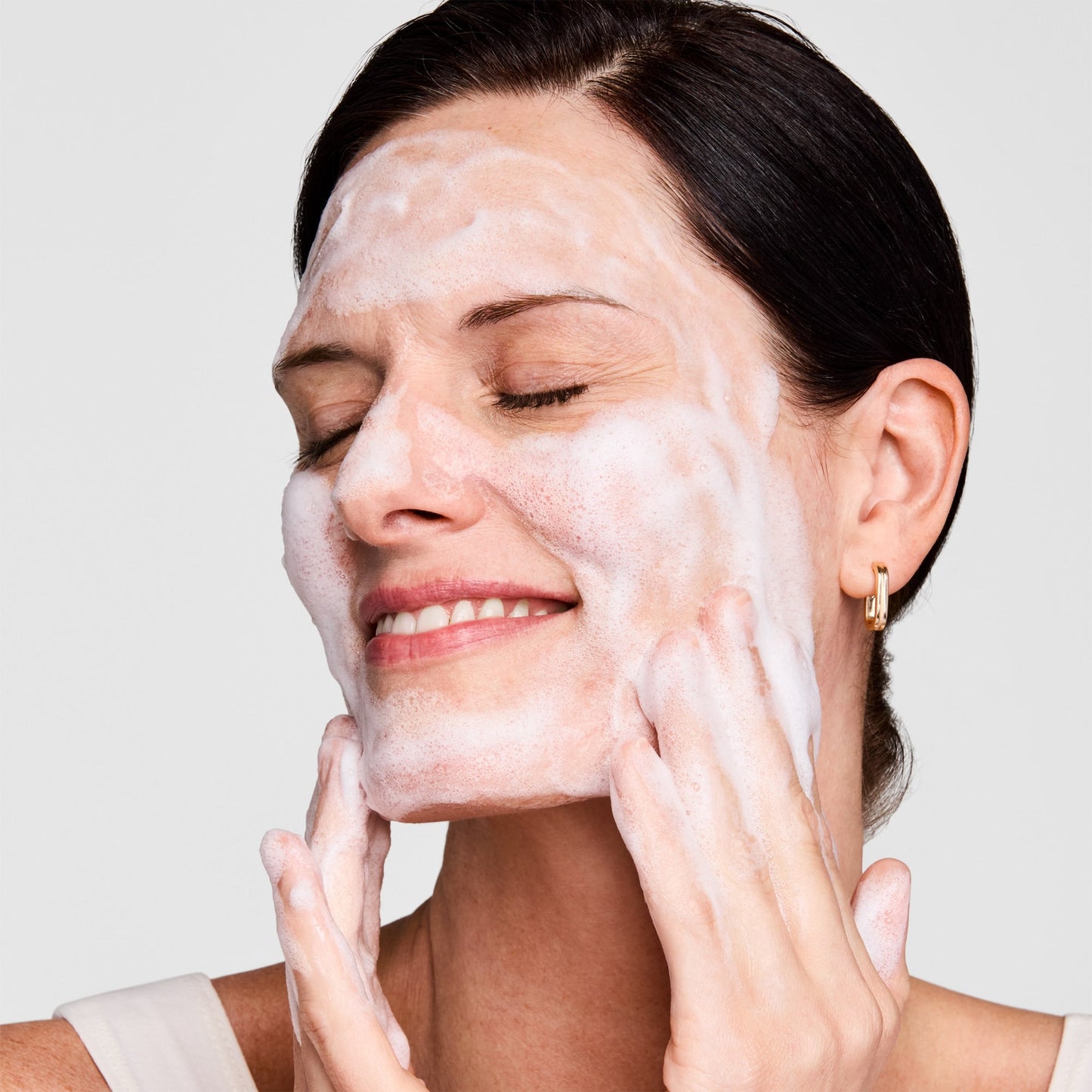إستي لودر - غسول الرغوة متعدد المفعول Perfectly Clean (الأصلي)
